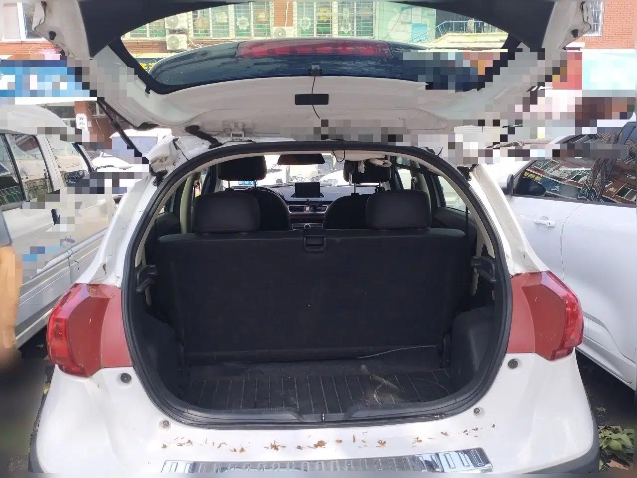 Haval H1 2016 Revised Version Blue Badge 1.5L AMT Comfort Edition — миниатюра 19
