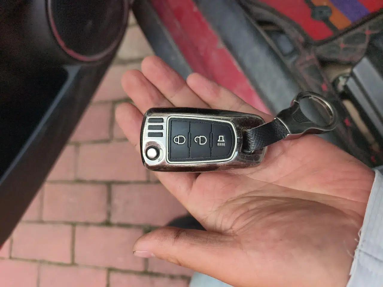 Haval H1 2015 1.5L Manual Luxury Model — миниатюра 17