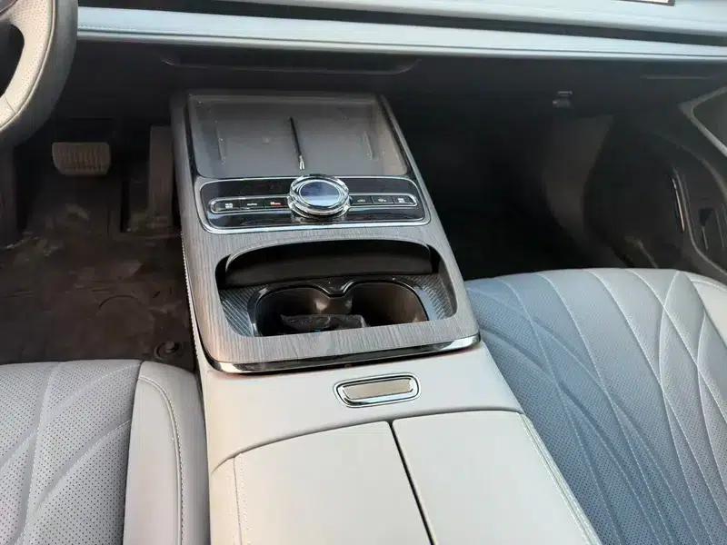 Galaxy E8 2025 Model 575km Smart Driving Edition — миниатюра 8