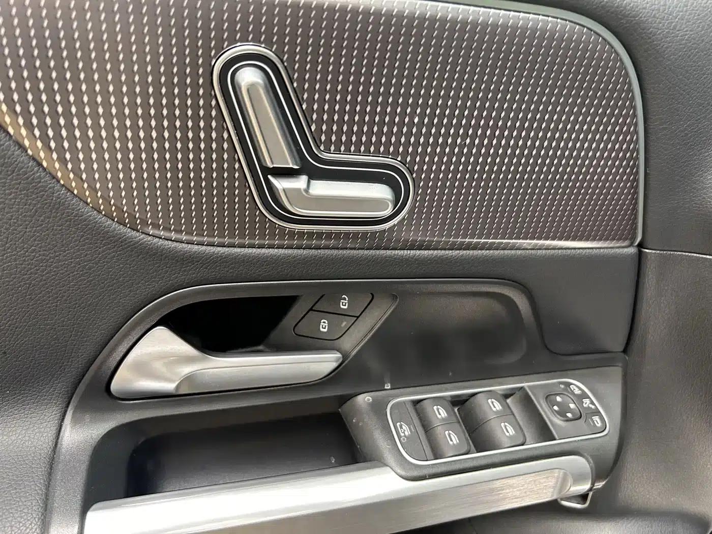 2023 Mercedes-Benz GLB 220 Dynamic — миниатюра 12