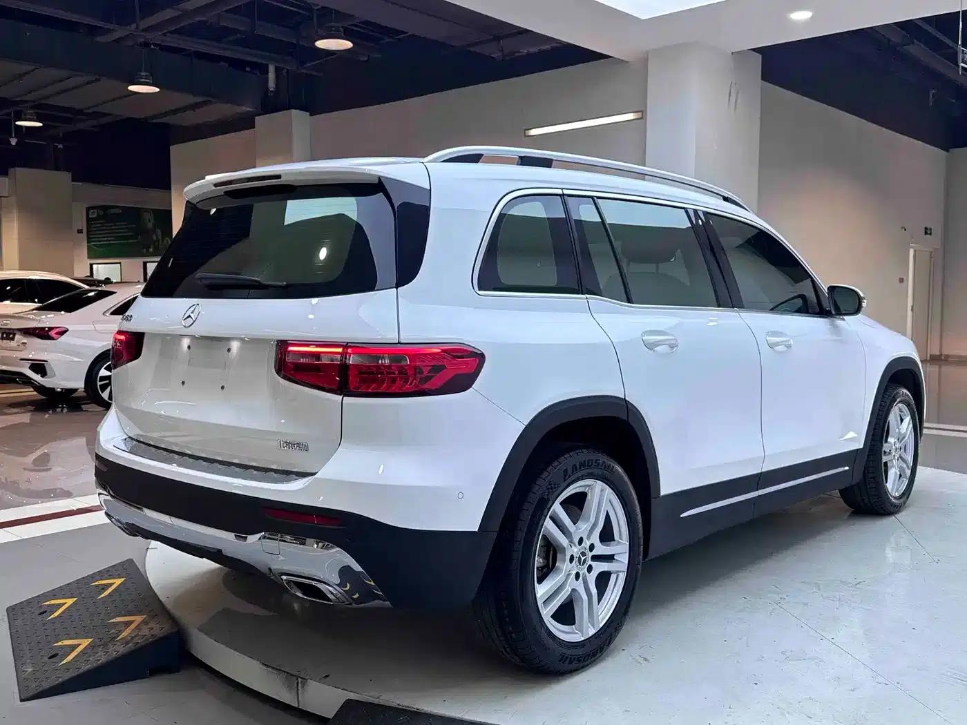 2021 Mercedes-Benz GLB 180 Fashion Edition — миниатюра 6