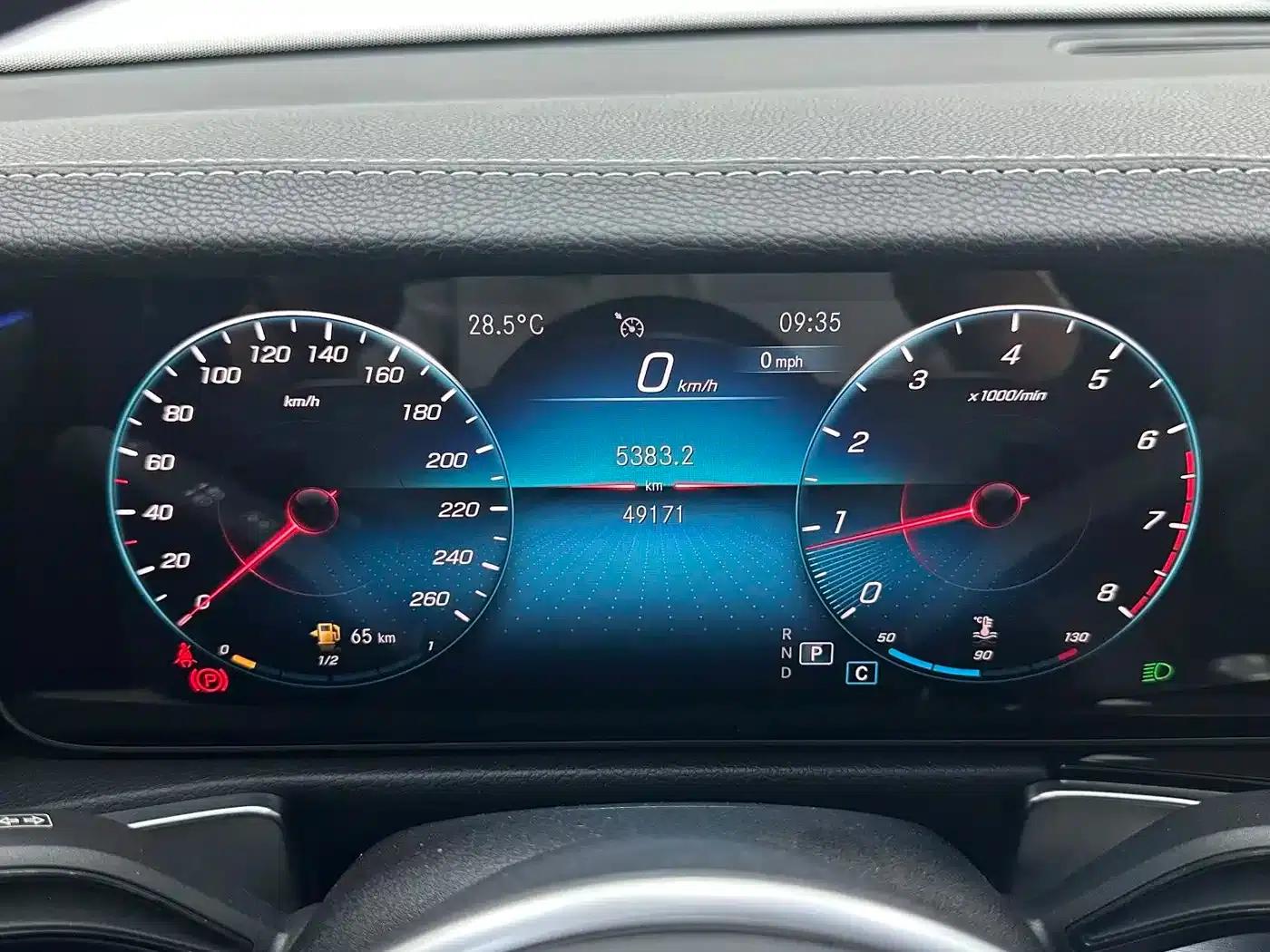 2020 Mercedes-Benz GLB 180 Dynamic — миниатюра 13
