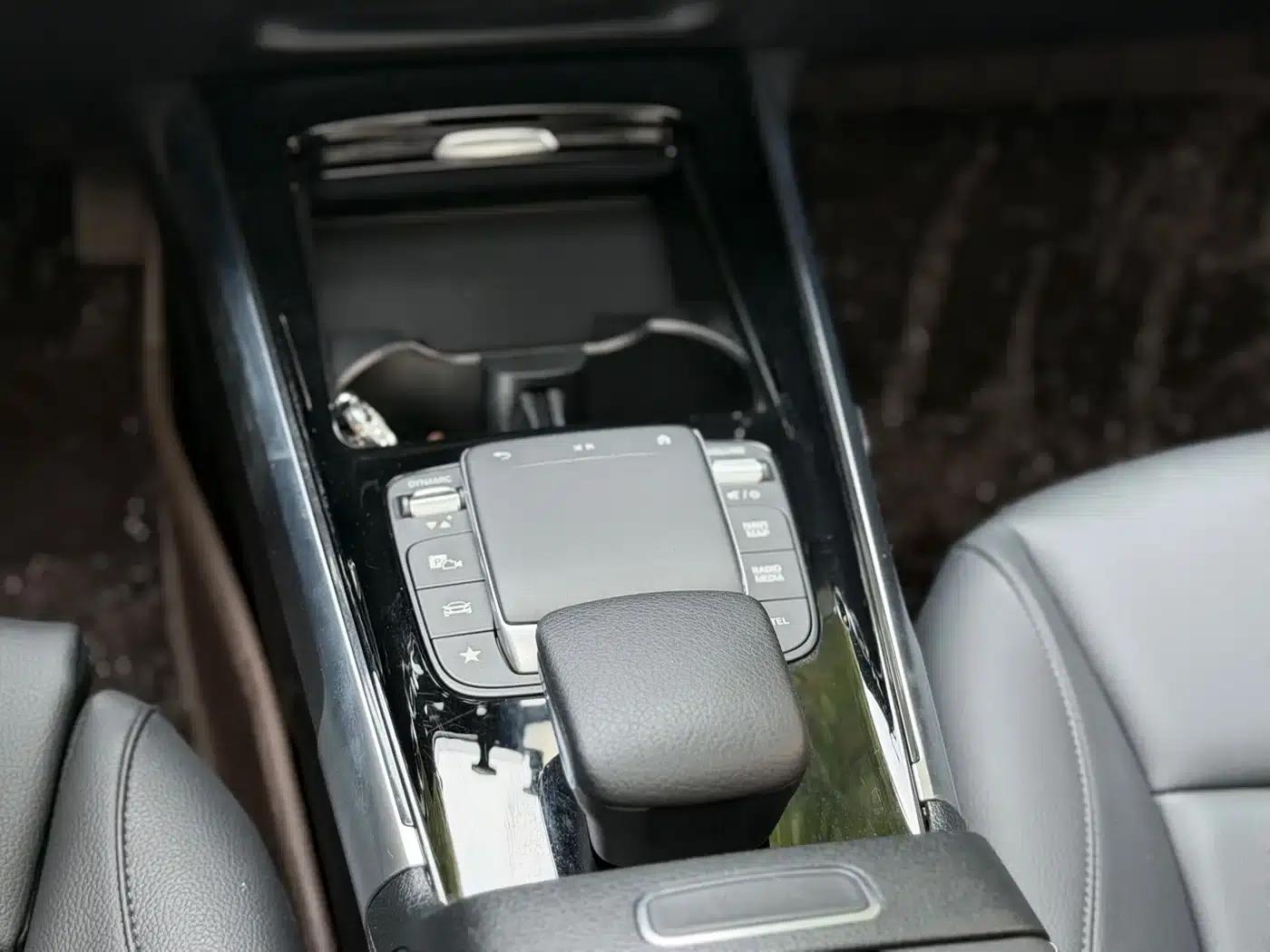 Mercedes-Benz GLB 2023 Fashion Edition — миниатюра 16