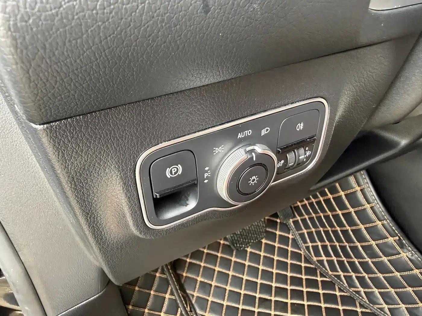 2020 Mercedes-Benz GLB 180 Dynamic — миниатюра 20