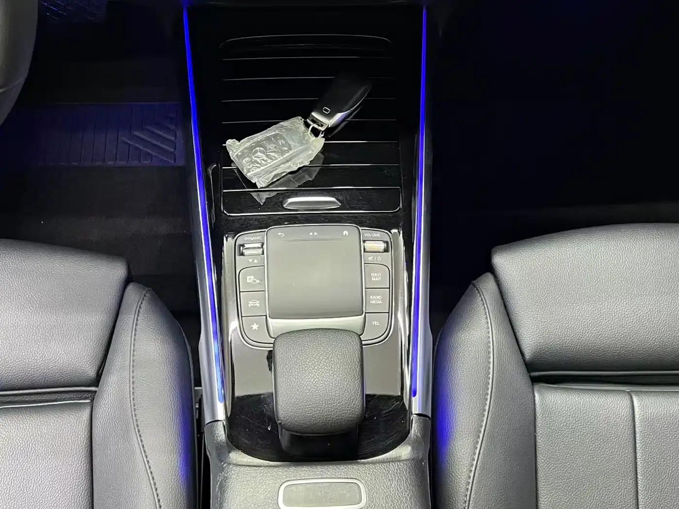 2021 Mercedes-Benz GLB 180 Dynamic — миниатюра 11