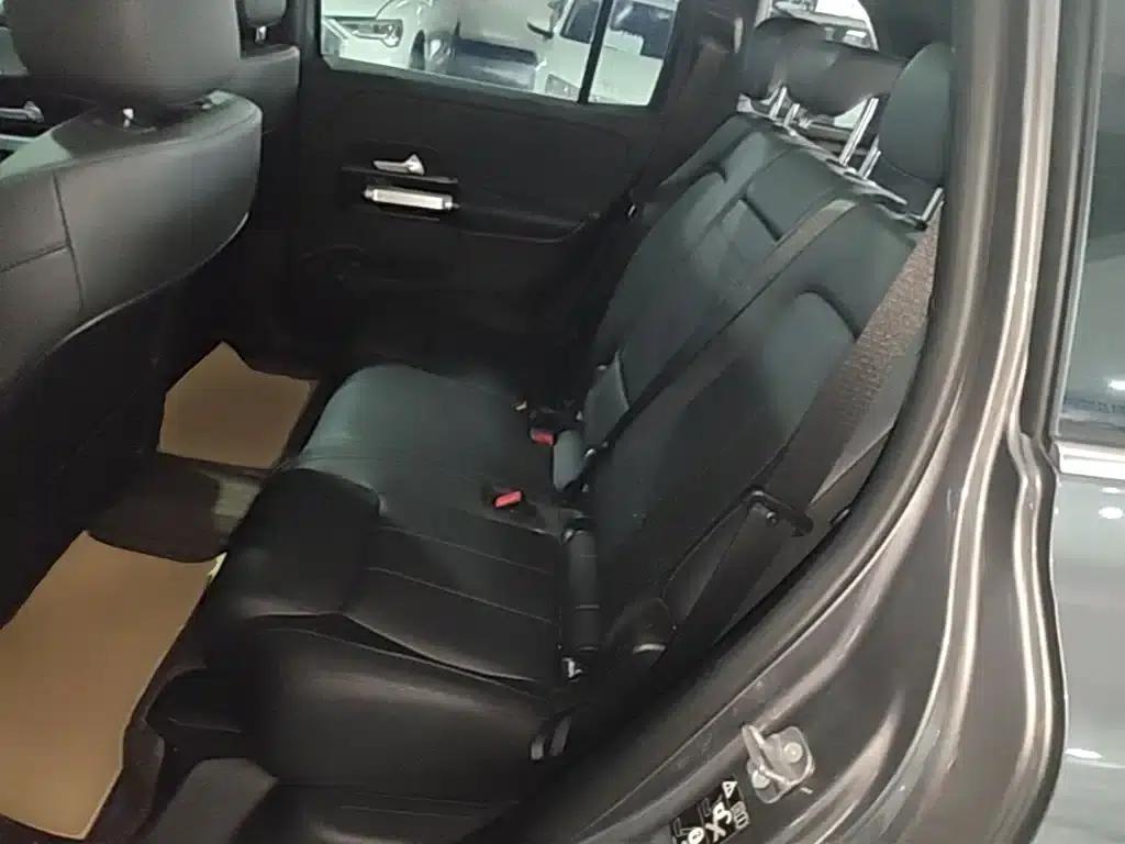 Mercedes-Benz GLB 2024 Facelift GLB 200 Dynamic — миниатюра 17