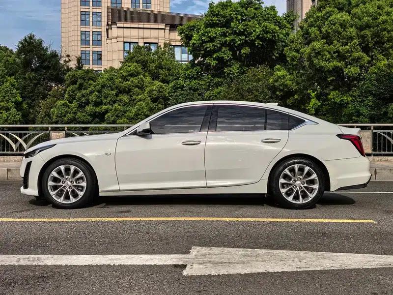 2021 Cadillac CT5 28T Luxury — миниатюра 4