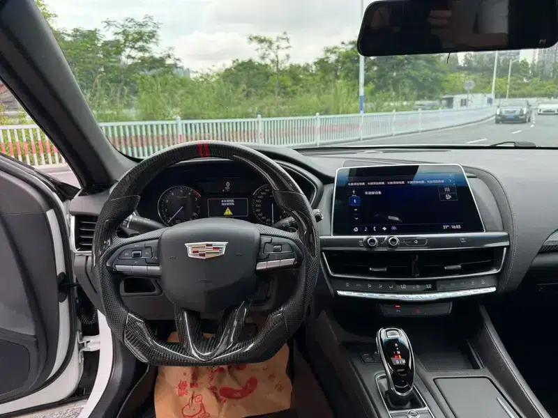 Cadillac CT5 2020 Facelift 28T Fashion Model — миниатюра 10