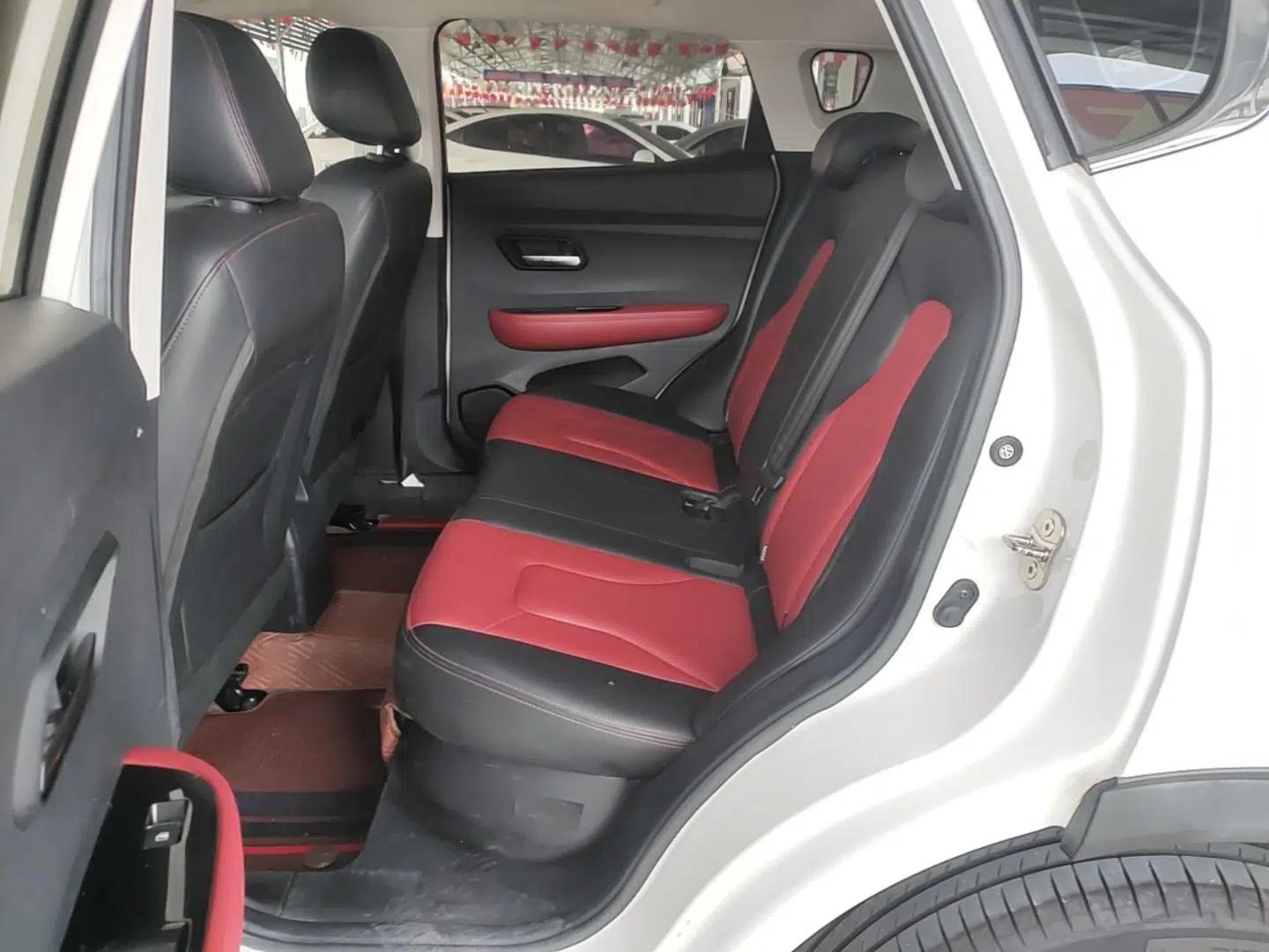 Haval H2s 2018 Red-Label 1.5T Dual-Clutch Luxury Model — миниатюра 26