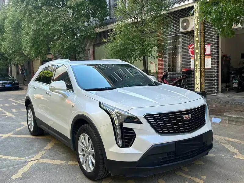 2020 Cadillac XT4 Facelift 28T Two-Wheel Drive Premium Model — миниатюра 3