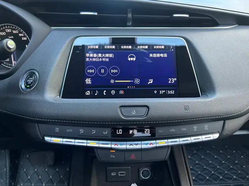2020 Cadillac XT4 Facelift 28T Two-Wheel Drive Premium Model — миниатюра 10