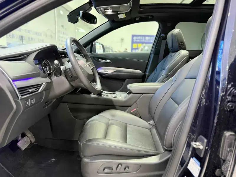 Cadillac XT4 2021 28T Two-Wheel Drive Premium Edition — миниатюра 8