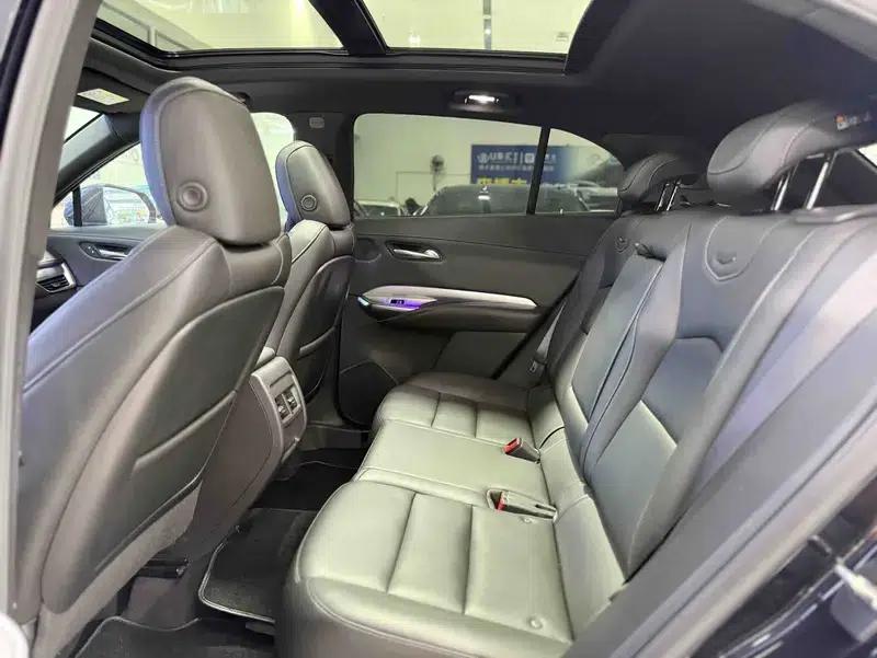 Cadillac XT4 2021 28T Two-Wheel Drive Premium Edition — миниатюра 9