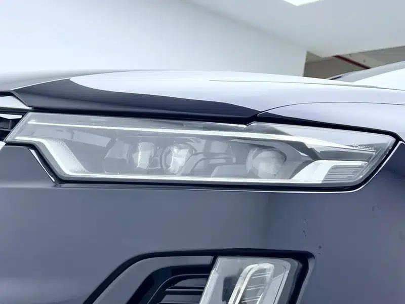 Cadillac XT6 2021 2.0T Mild Hybrid 7-Seat 2WD Luxury — миниатюра 12