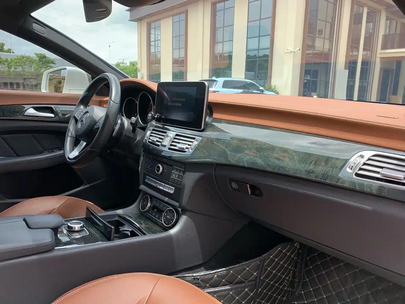 2015 Mercedes-Benz CLS 260 — миниатюра 29