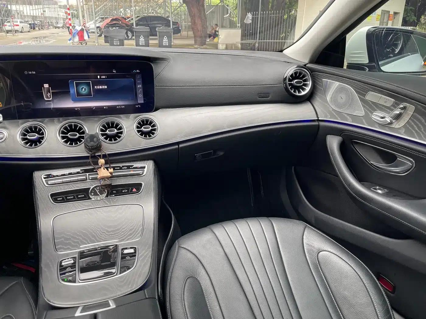 2018 Mercedes-Benz CLS 300 Dynamic — миниатюра 15