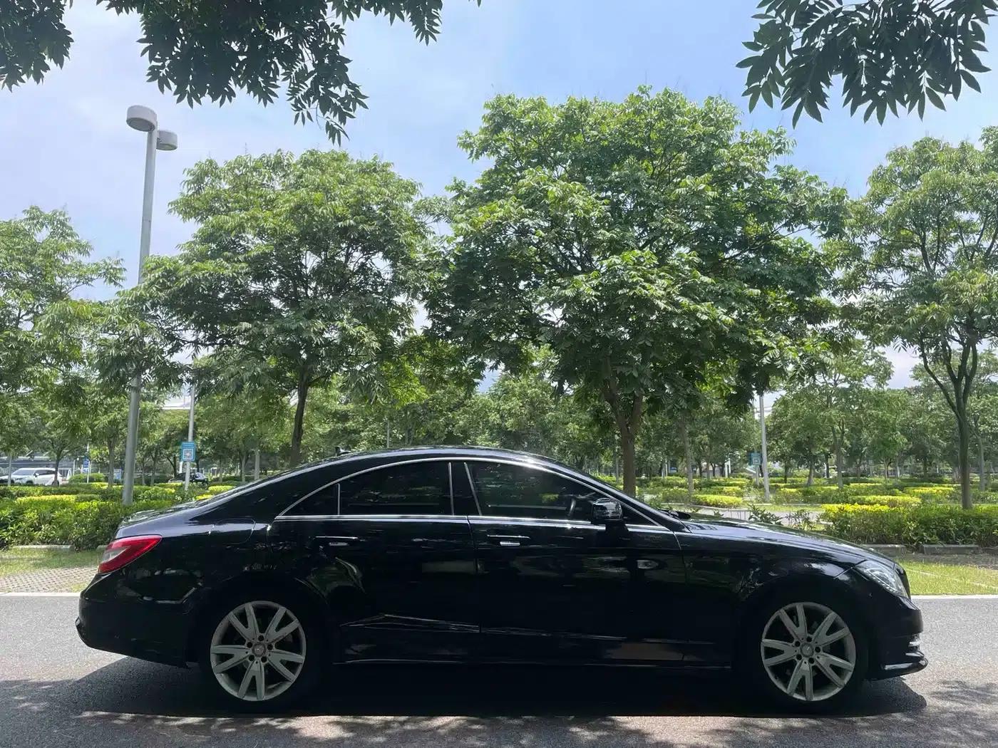 2012 Mercedes-Benz CLS 300 CGI — миниатюра 10
