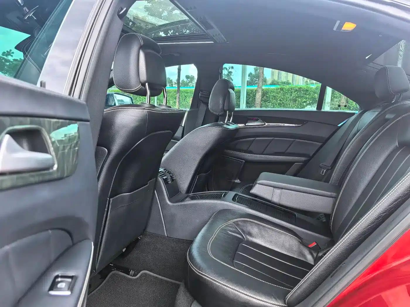 2017 Mercedes-Benz CLS 320 Colorful Edition — миниатюра 9