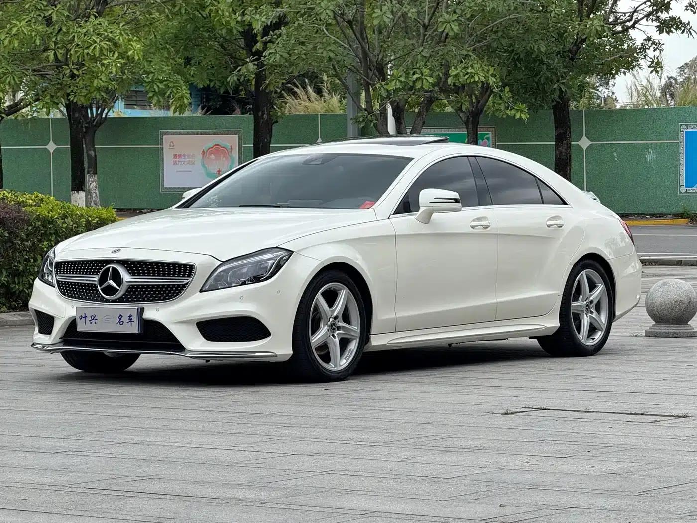 Mercedes-Benz CLS 2017 CLS 260 Colorful Edition — миниатюра 1
