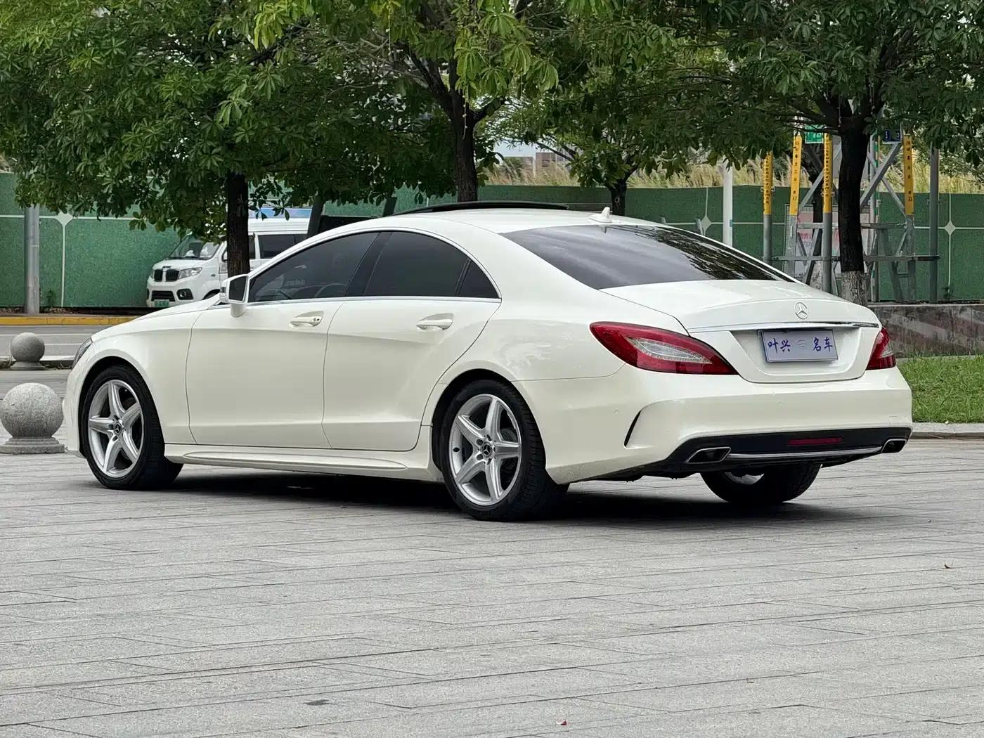 Mercedes-Benz CLS 2017 CLS 260 Colorful Edition — миниатюра 14