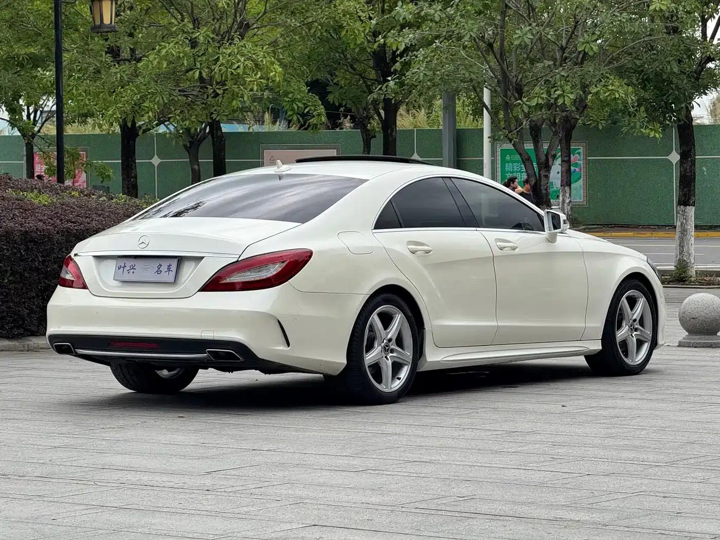 Mercedes-Benz CLS 2017 CLS 260 Colorful Edition — миниатюра 16