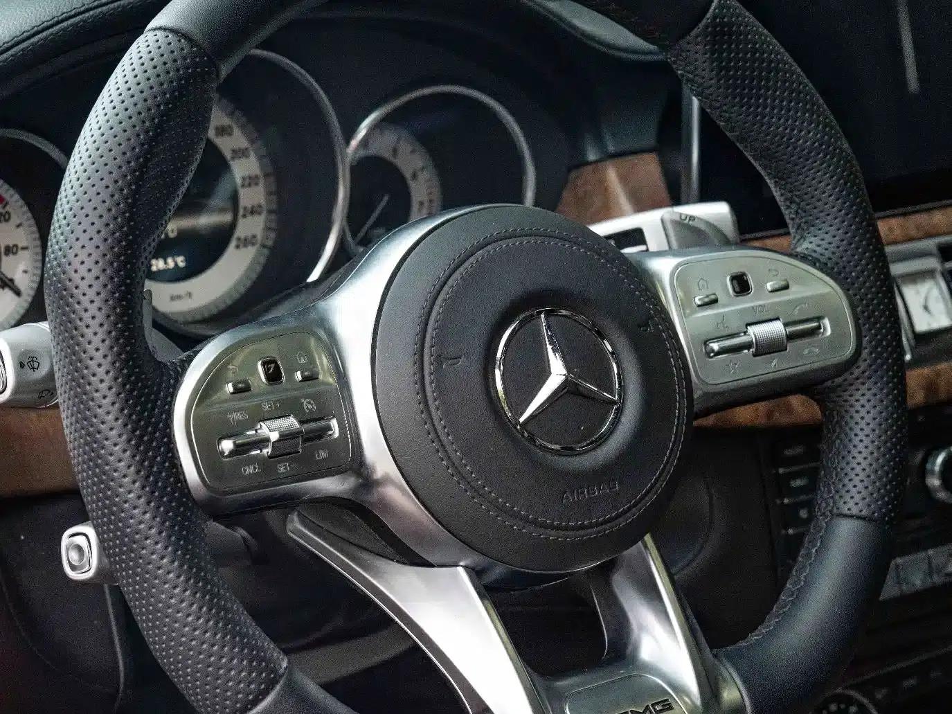 2012 Mercedes-Benz CLS 300 CGI — миниатюра 13