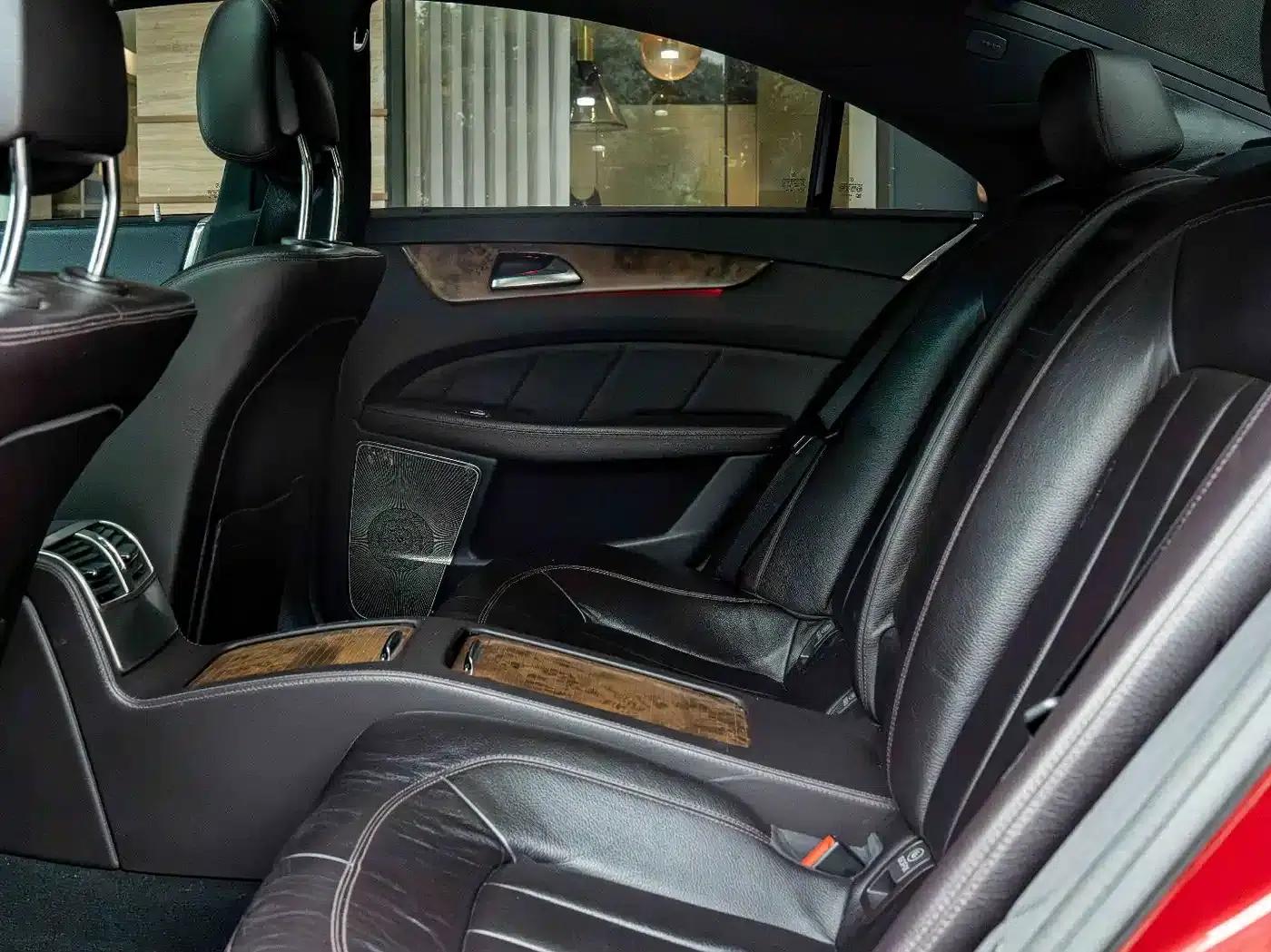 2012 Mercedes-Benz CLS 300 CGI — миниатюра 18