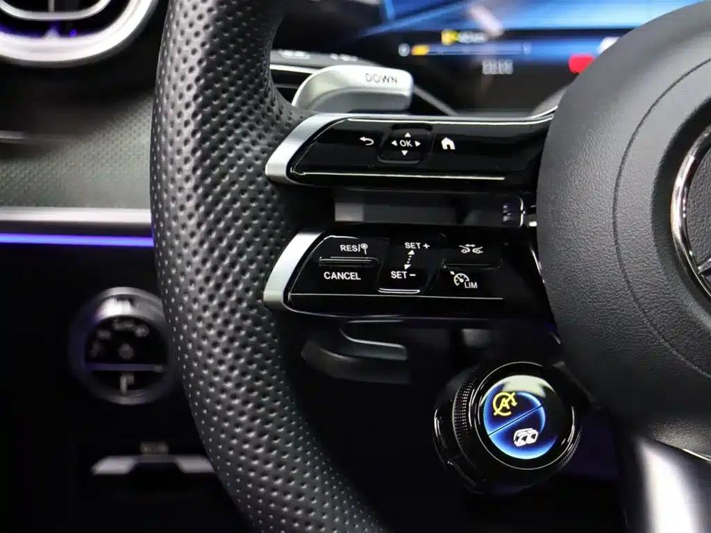 2024 Mercedes-Benz C-Class AMG 43 4MATIC — миниатюра 14