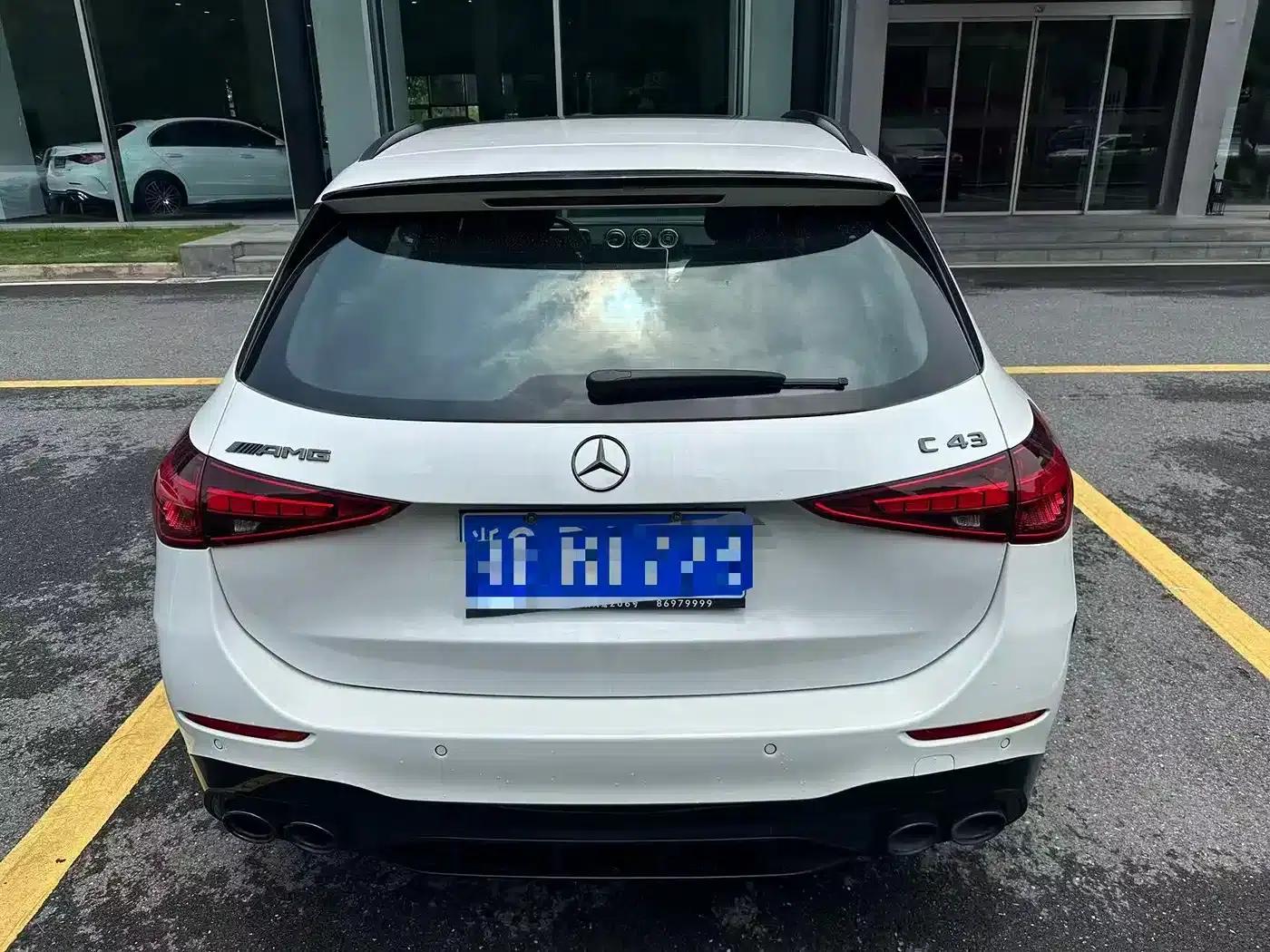2024 Mercedes-Benz C-Class AMG C 43 4MATIC Estate Special Edition — миниатюра 4