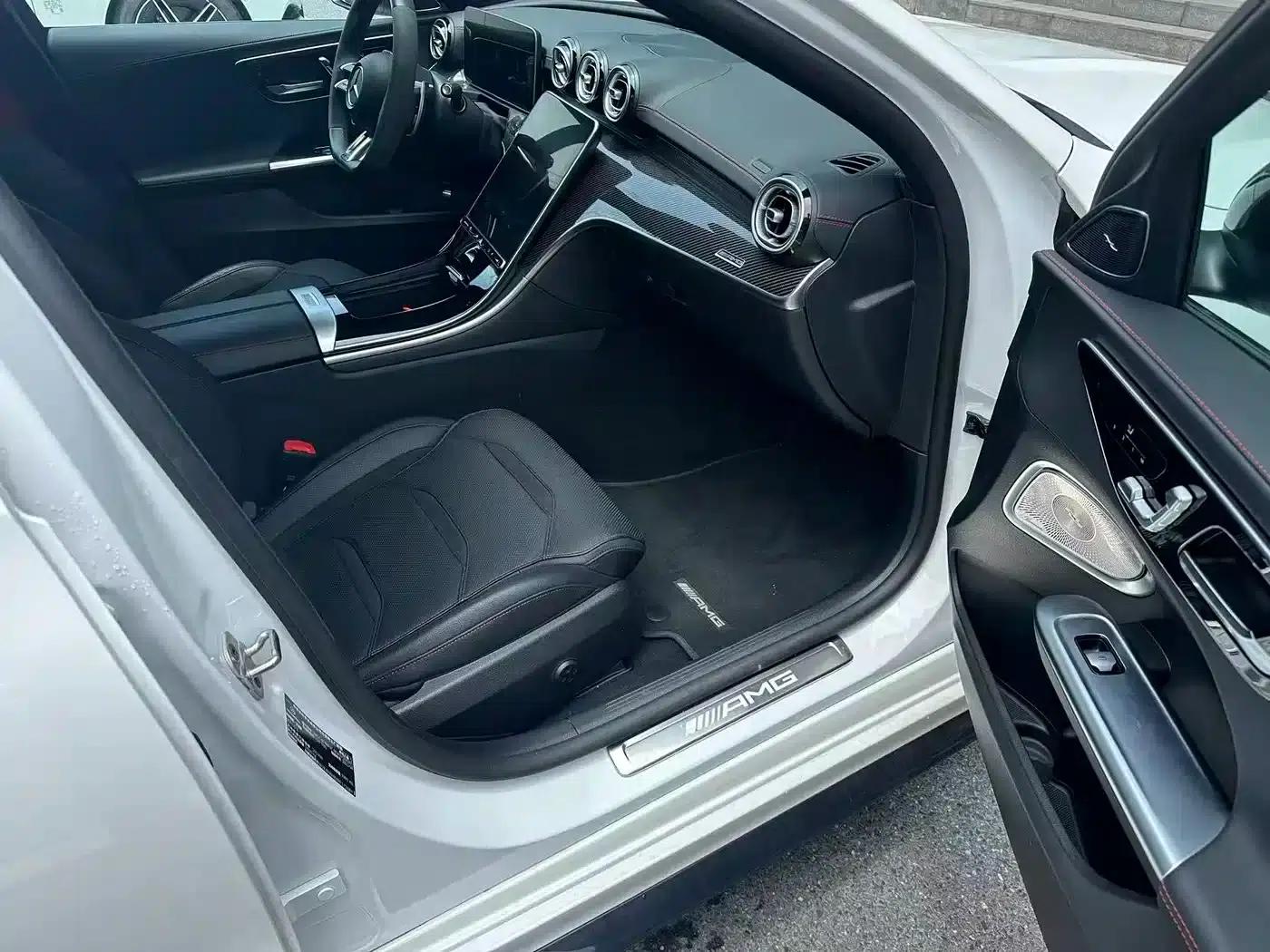 2024 Mercedes-Benz C-Class AMG C 43 4MATIC Estate Special Edition — миниатюра 8
