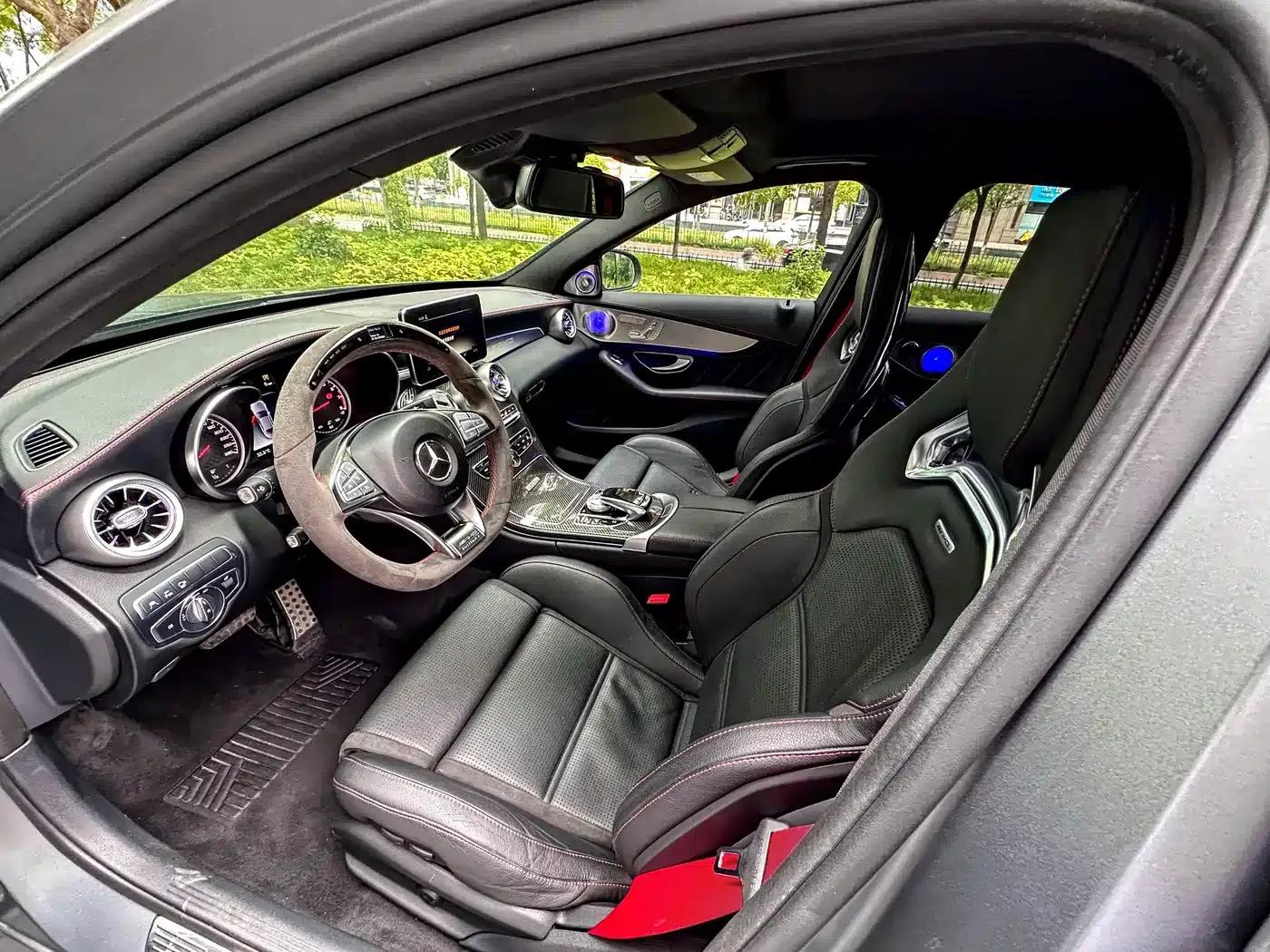 2017 Mercedes-Benz C-Class AMG C 43 4MATIC Special Edition — миниатюра 10