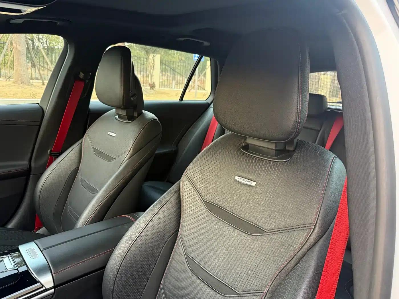 2024 Mercedes-Benz C-Class AMG C 43 4MATIC Estate Special Edition — миниатюра 9