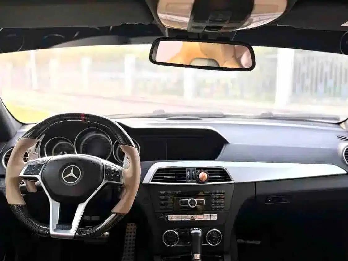2012 Mercedes-Benz C-Class AMG C 63 Dynamic — миниатюра 4