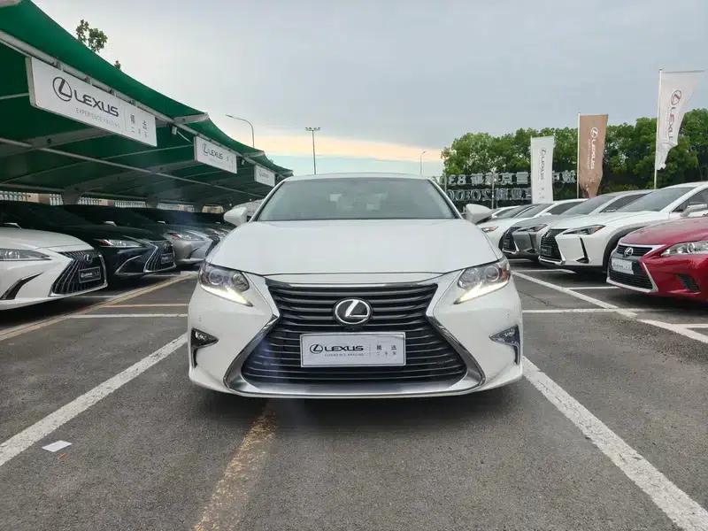 Lexus ES 2015 200 Comfort Edition — миниатюра 2