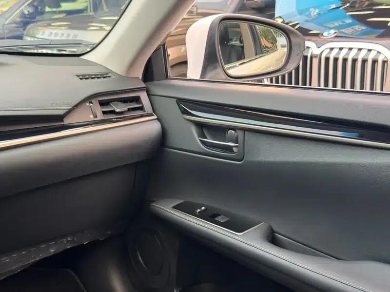 Lexus ES 2015 300h Comfort Edition — миниатюра 11