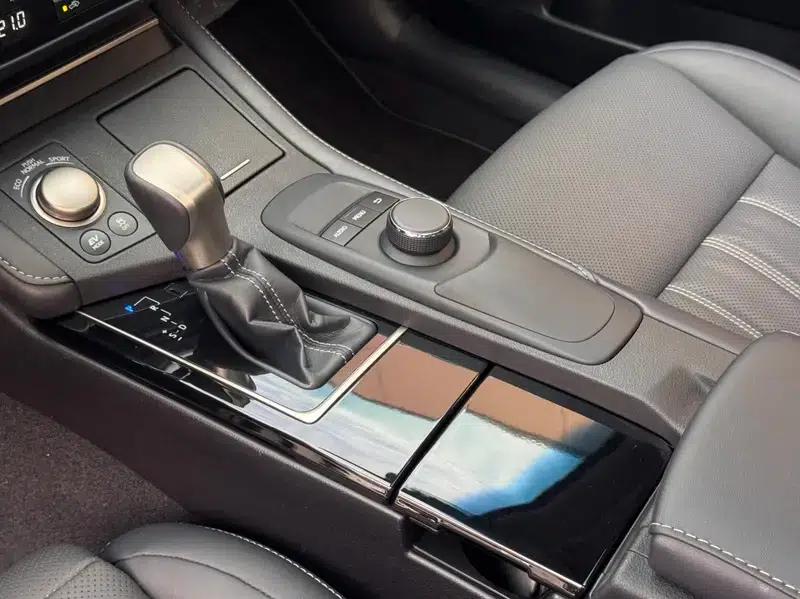 Lexus ES 2015 300h Comfort Edition — миниатюра 19