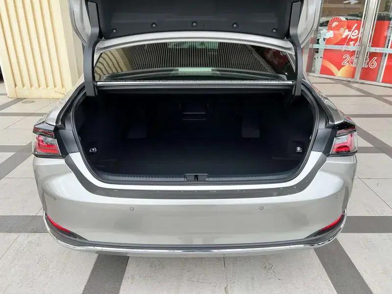 Lexus ES 2025 200 Premium Edition — миниатюра 12