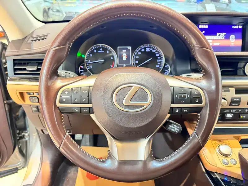 Lexus ES 2015 200 Comfort Edition — миниатюра 23
