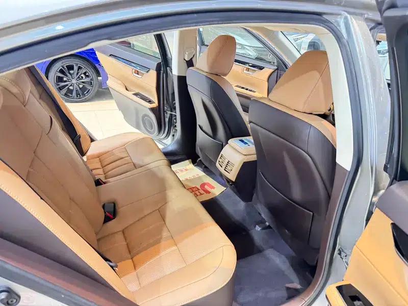 Lexus ES 2015 200 Comfort Edition — миниатюра 28