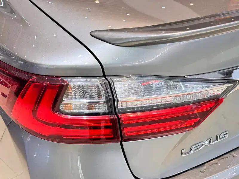 Lexus ES 2015 200 Comfort Edition — миниатюра 8
