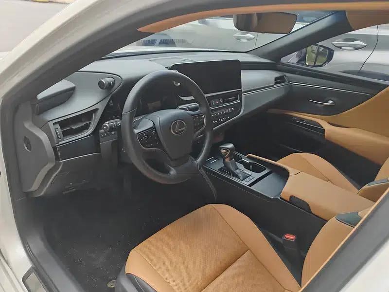 Lexus ES 2022 200 Premium Edition — миниатюра 11