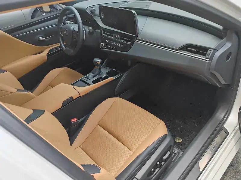 Lexus ES 2022 200 Premium Edition — миниатюра 4