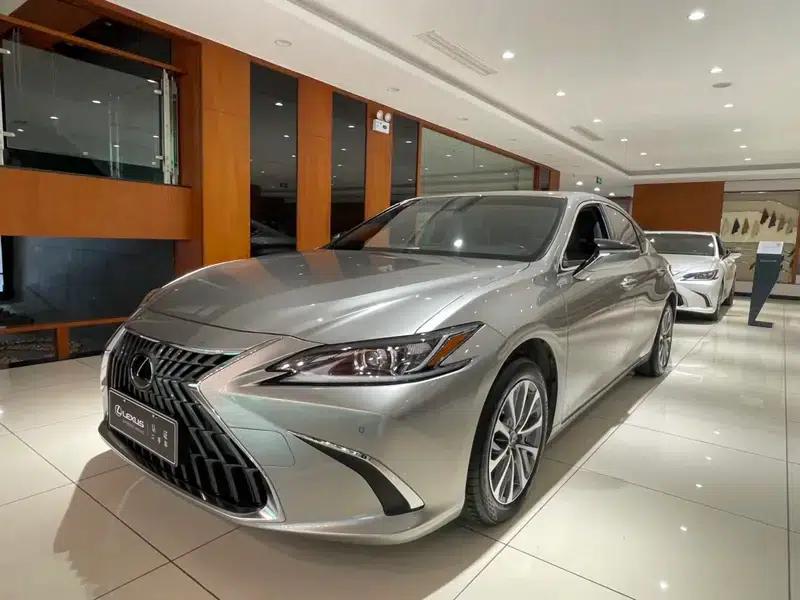 Lexus ES 2022 200 Premium Edition — миниатюра 1