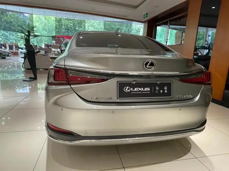Lexus ES 2022 200 Premium Edition — миниатюра 5