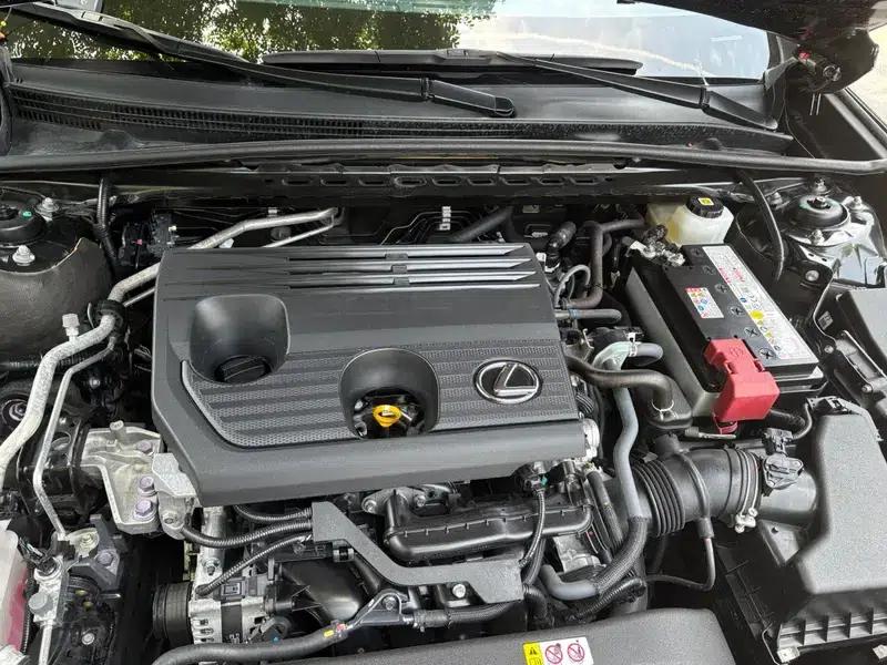 Lexus ES 2024 200 Premium Edition — миниатюра 4