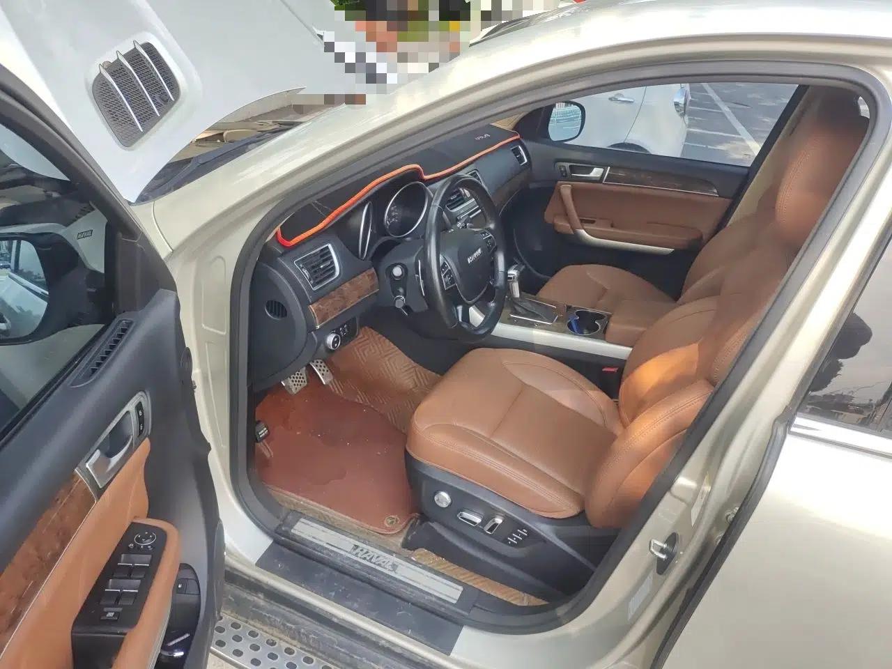 Haval H8 2015 2.0T Two-Wheel Drive Comfort Version — миниатюра 16