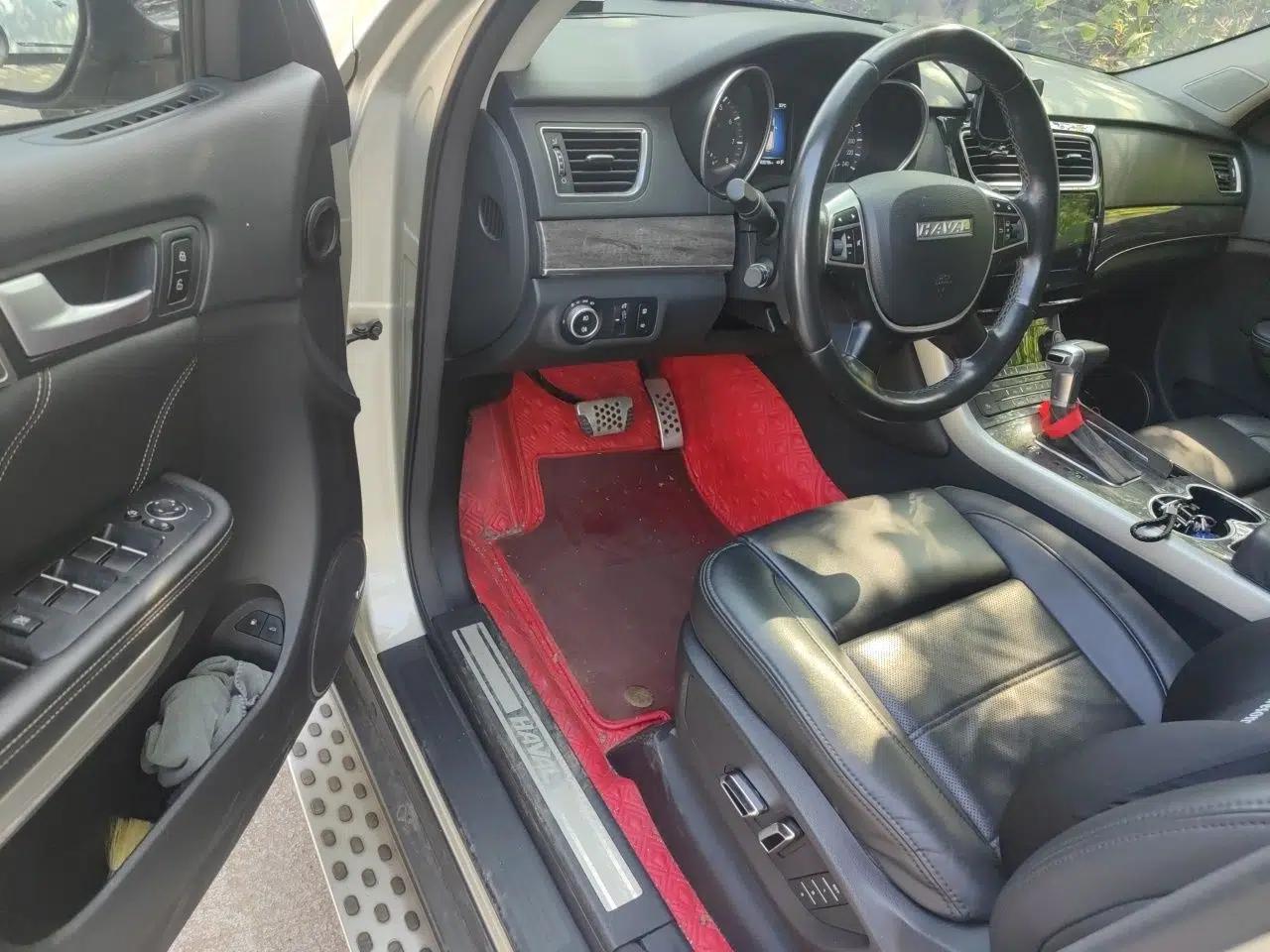 Haval H8 2015 2.0T Two-Wheel-Drive Elite Version — миниатюра 16