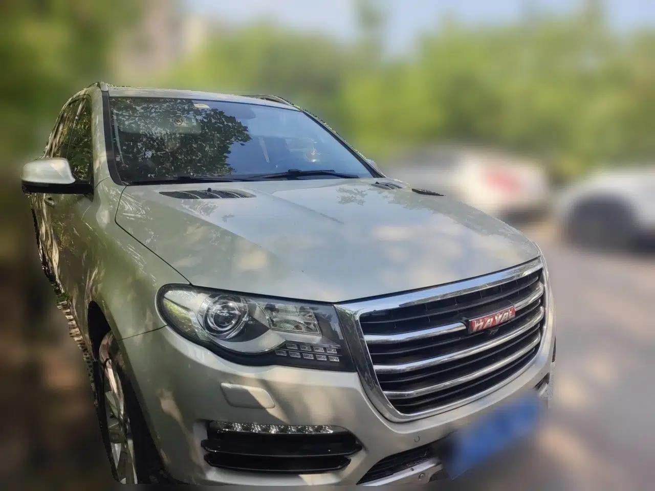 Haval H8 2015 2.0T Two-Wheel-Drive Elite Version — миниатюра 3