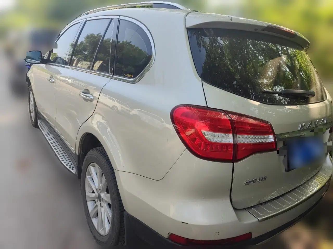 Haval H8 2015 2.0T Two-Wheel-Drive Elite Version — миниатюра 4