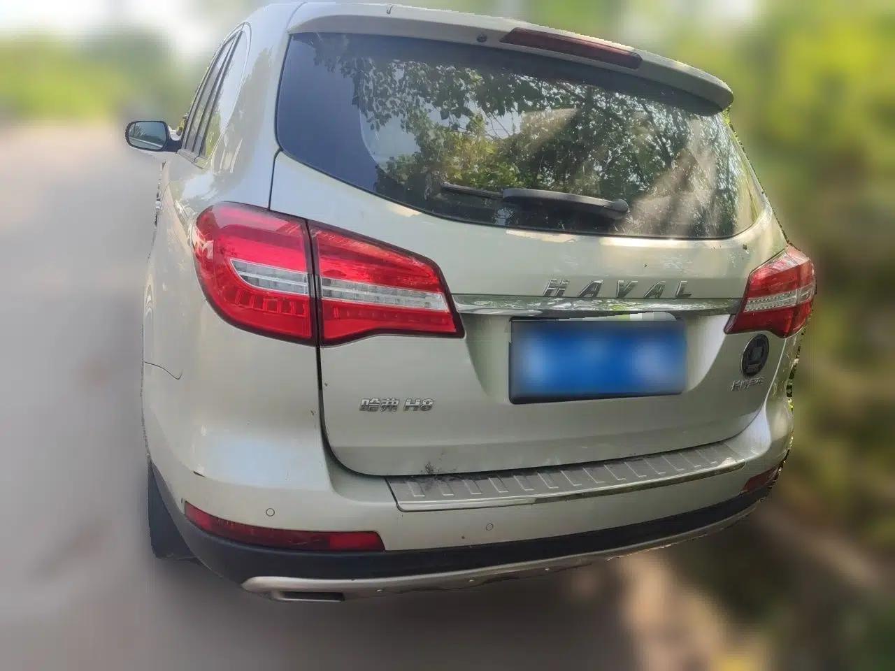 Haval H8 2015 2.0T Two-Wheel-Drive Elite Version — миниатюра 5